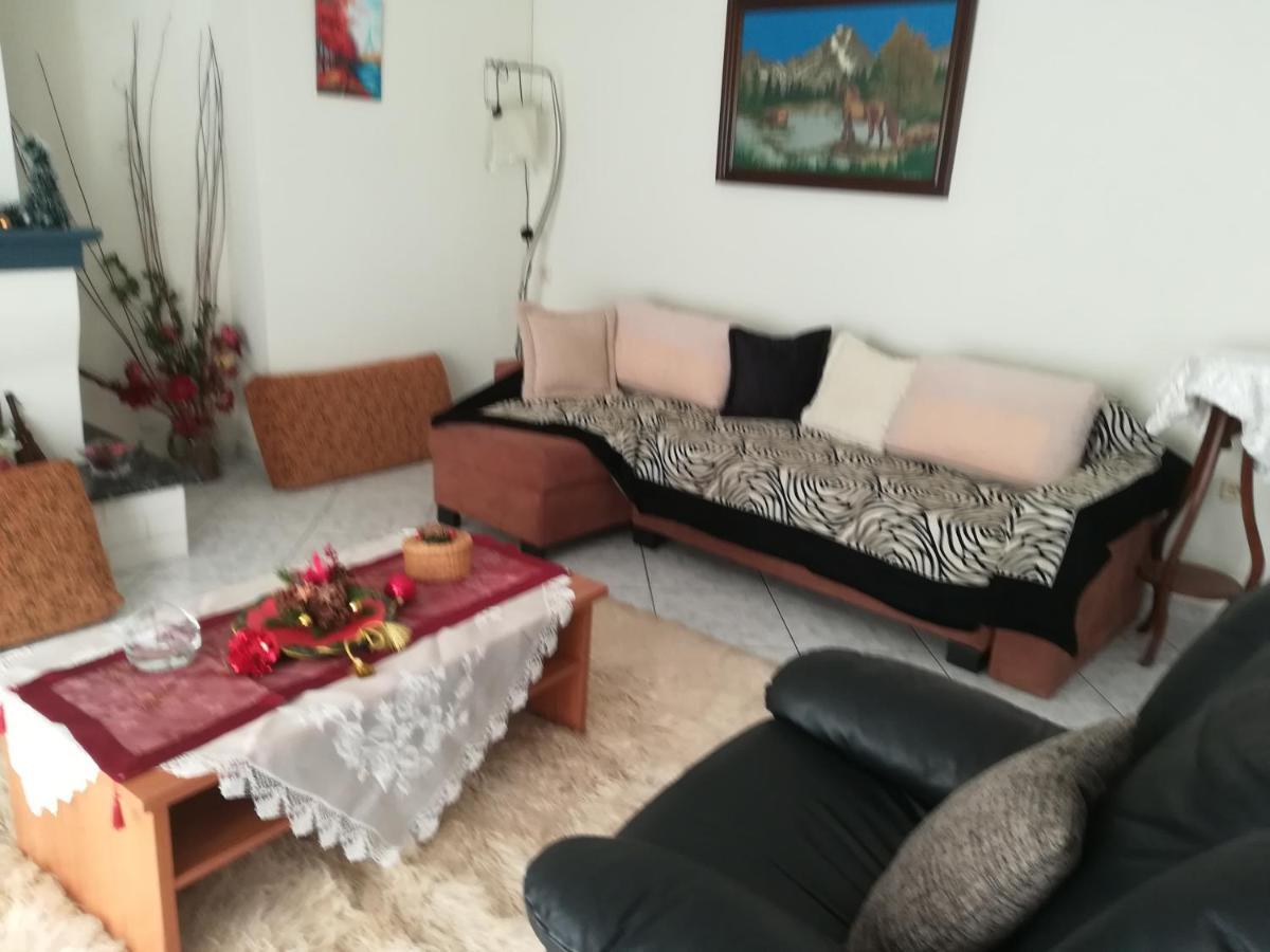 2nd Floor In *
